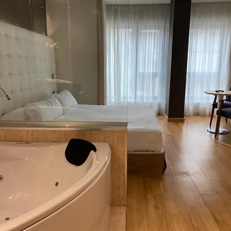 Duerming Longoria Plaza Hotel Oviedo Buitenkant foto