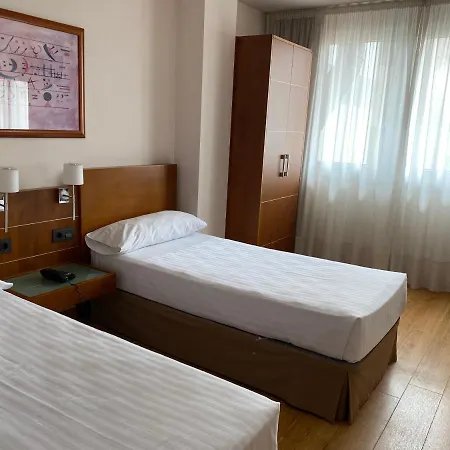 Duerming Longoria Plaza Hotel Oviedo Buitenkant foto