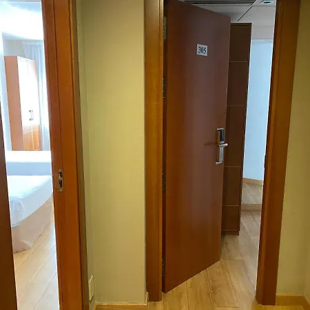 Duerming Longoria Plaza Hotel Oviedo Buitenkant foto