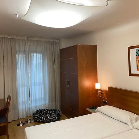 Duerming Longoria Plaza Hotel Oviedo Buitenkant foto